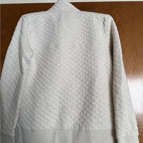 (Closet cleanout ‼️) size XS, Patagonia Cream Quilted Pullover - Picture 3 of 4